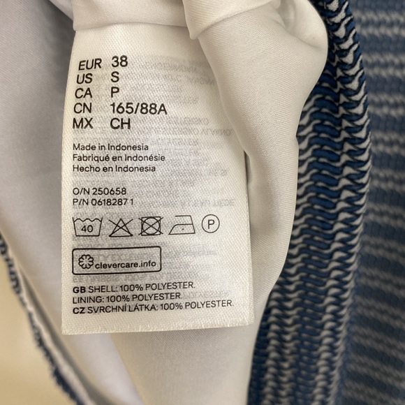 3/$15 Blue and white print mini dress - Picture 5 of 5